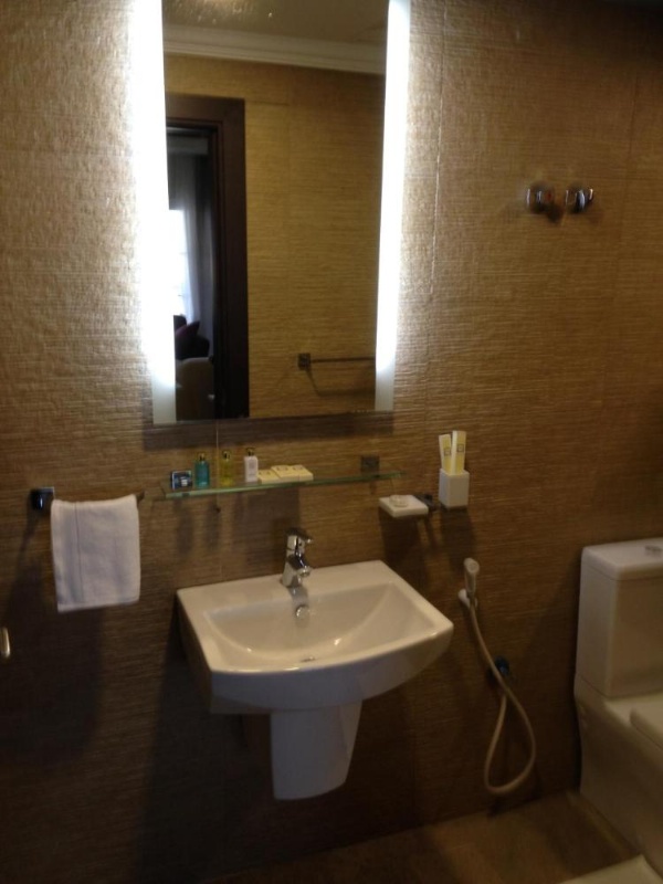 Adams Hotel image 48